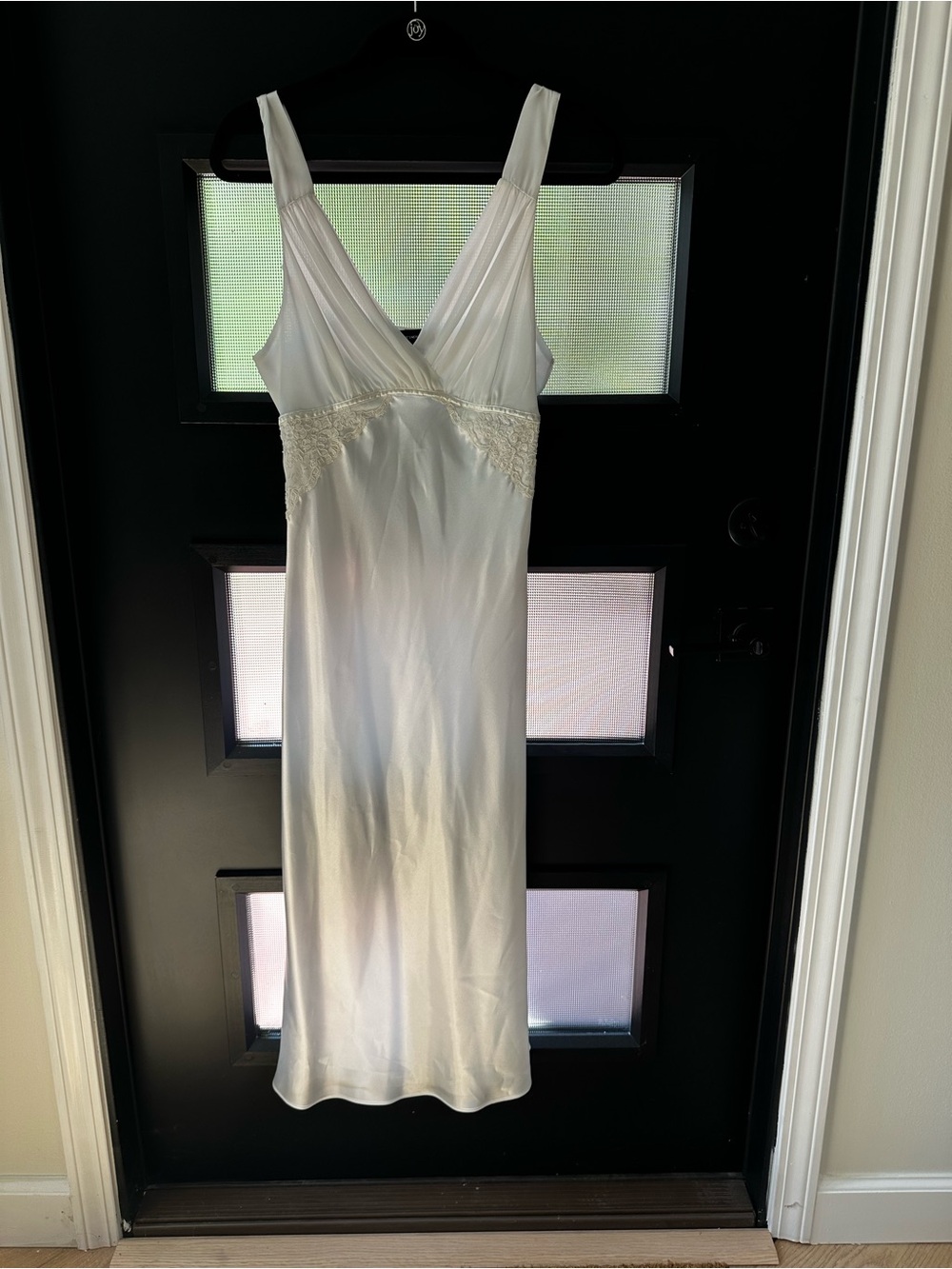 Jones New York Ivory V-Neck Satin Slip with Lace Trim